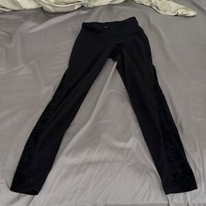 Betsey Johnson leggings with lace insert sides, sz XS, excellent condition